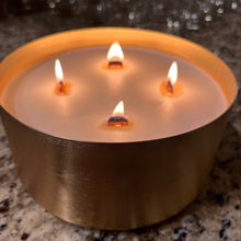 Load image into Gallery viewer, Frasier Fir 4-Wick Candle